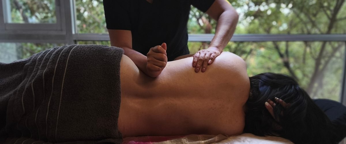 Masaje de drenaje linfático en Nemiia Spa Condesa CDMX