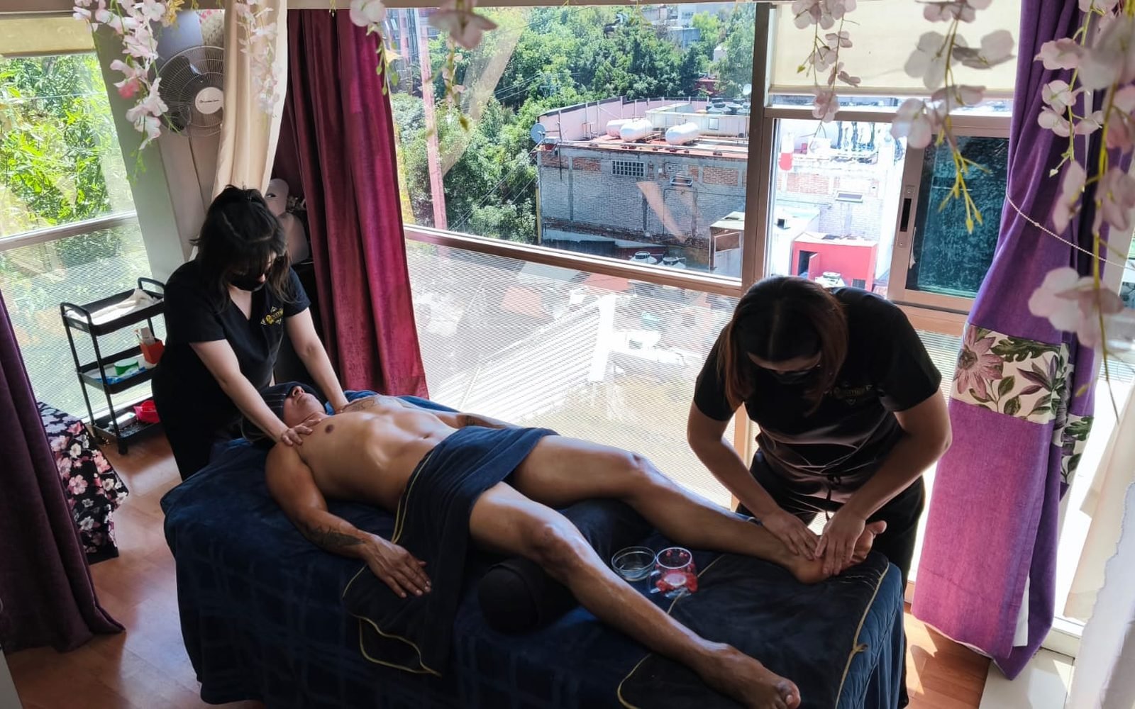 Masaje relajante de pareja en Nemiia Spa Condesa CDMX