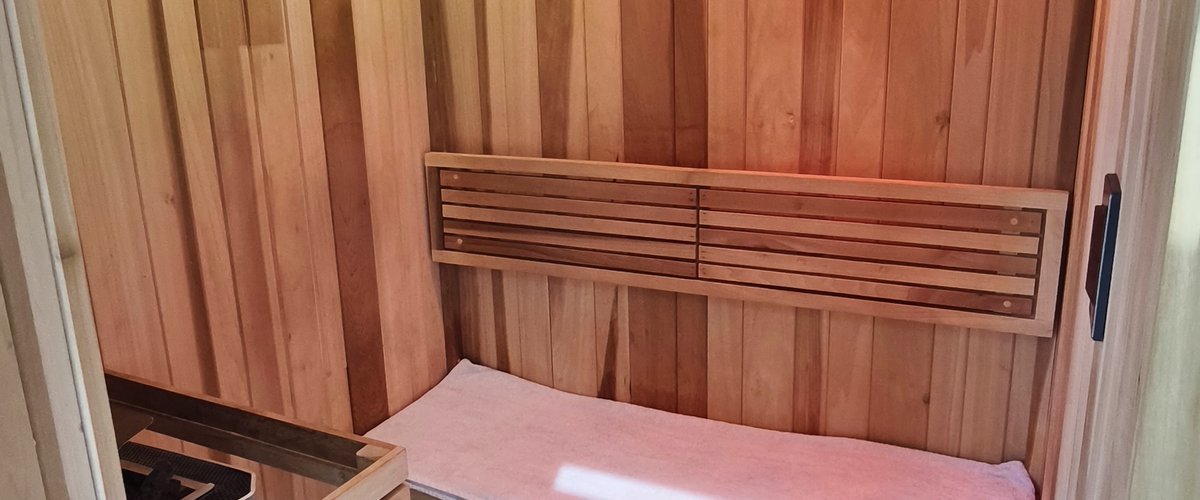 Cabina de sauna infrarroja en Nemiia Spa Condesa CDMX